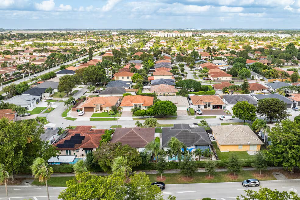 Skyline of The Hammocks, FL